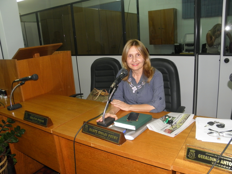 BEATE PEDE INFORMAÇÕES AO EXECUTIVO MUNICIPAL